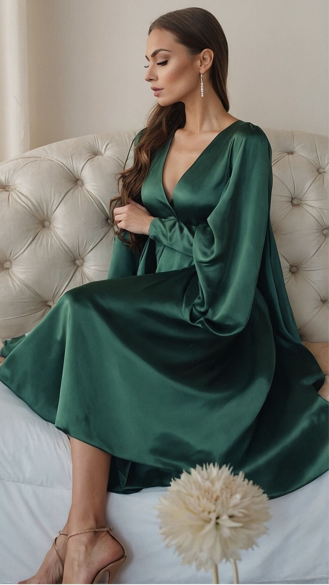 Emerald Elegance: Sophisticated Satin in Vintage Chic