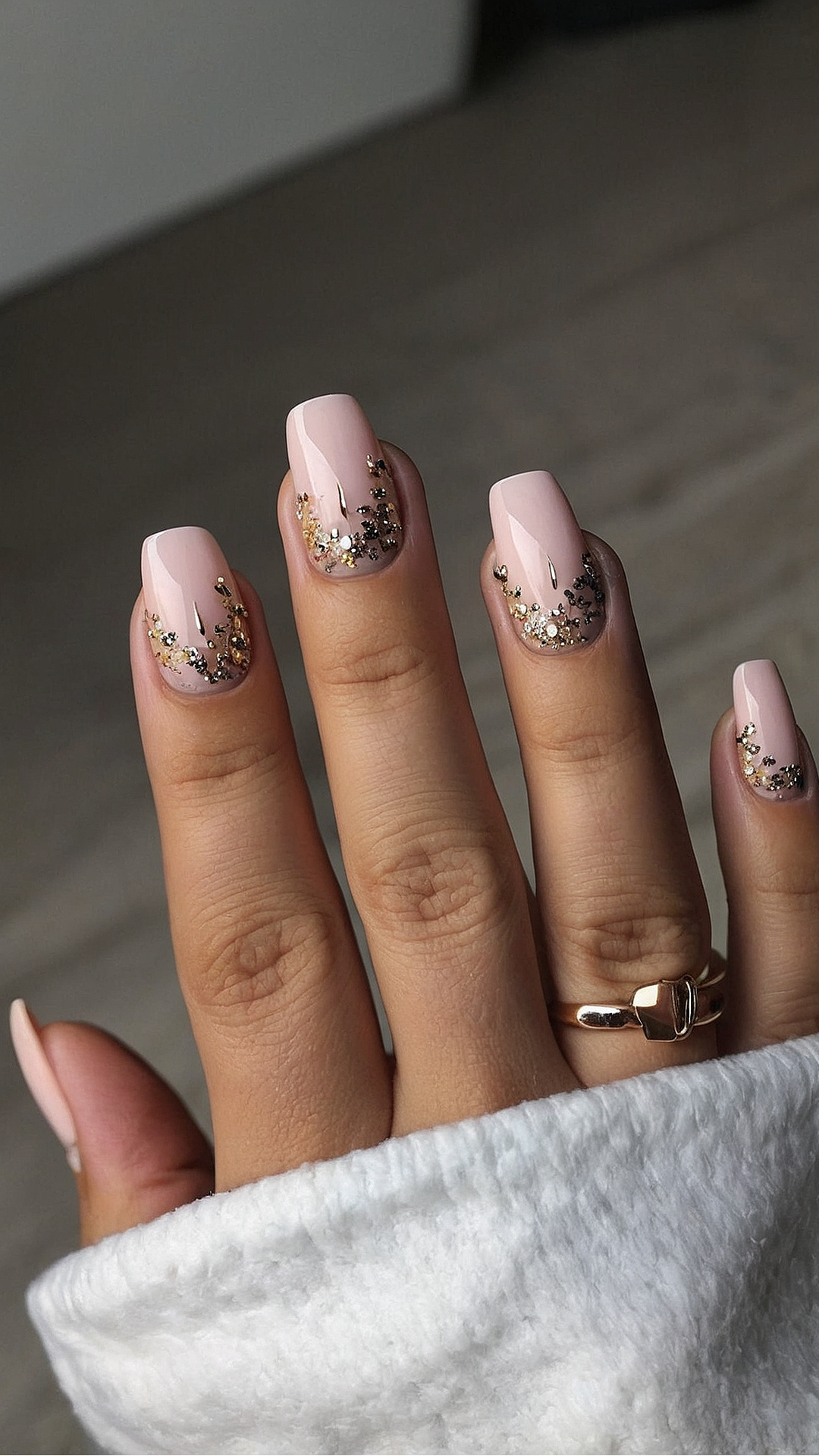Sun-kissed and Stunning: Summer Nail Looks 2024