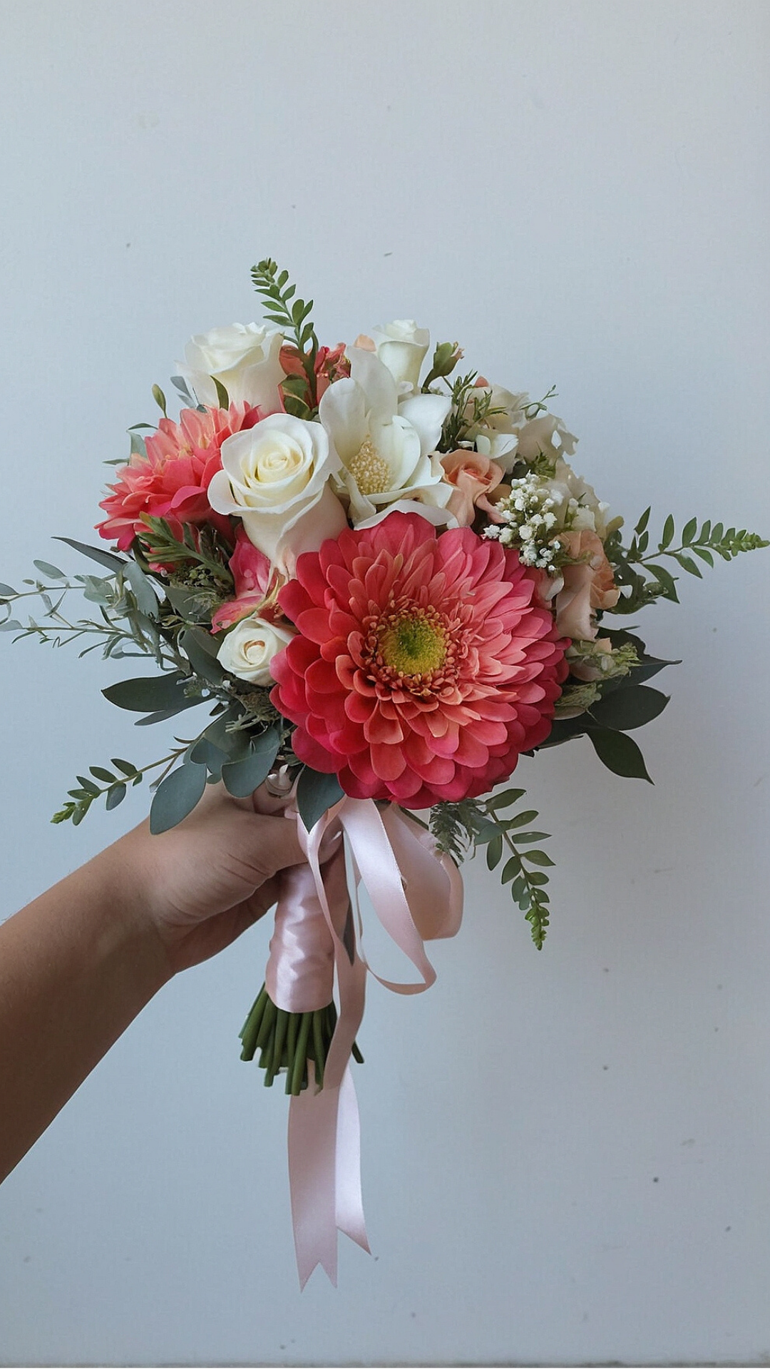 Fashion-Forward: Trendy Prom Bouquet Designs